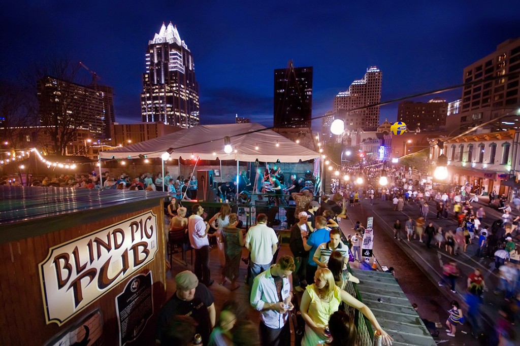 Keep Your Toes Tapping At The Live Music Capital Of The World Austin 