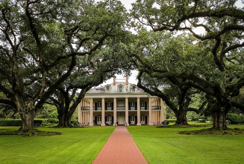 plantation house in Louisiana