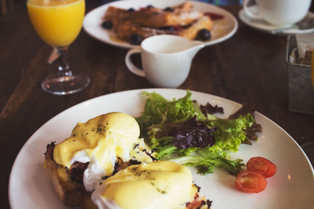 benedicts to show best breakfast in las vegas